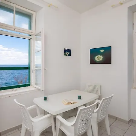 Sanctus Petrus Lighthouse Apartment Makarska
